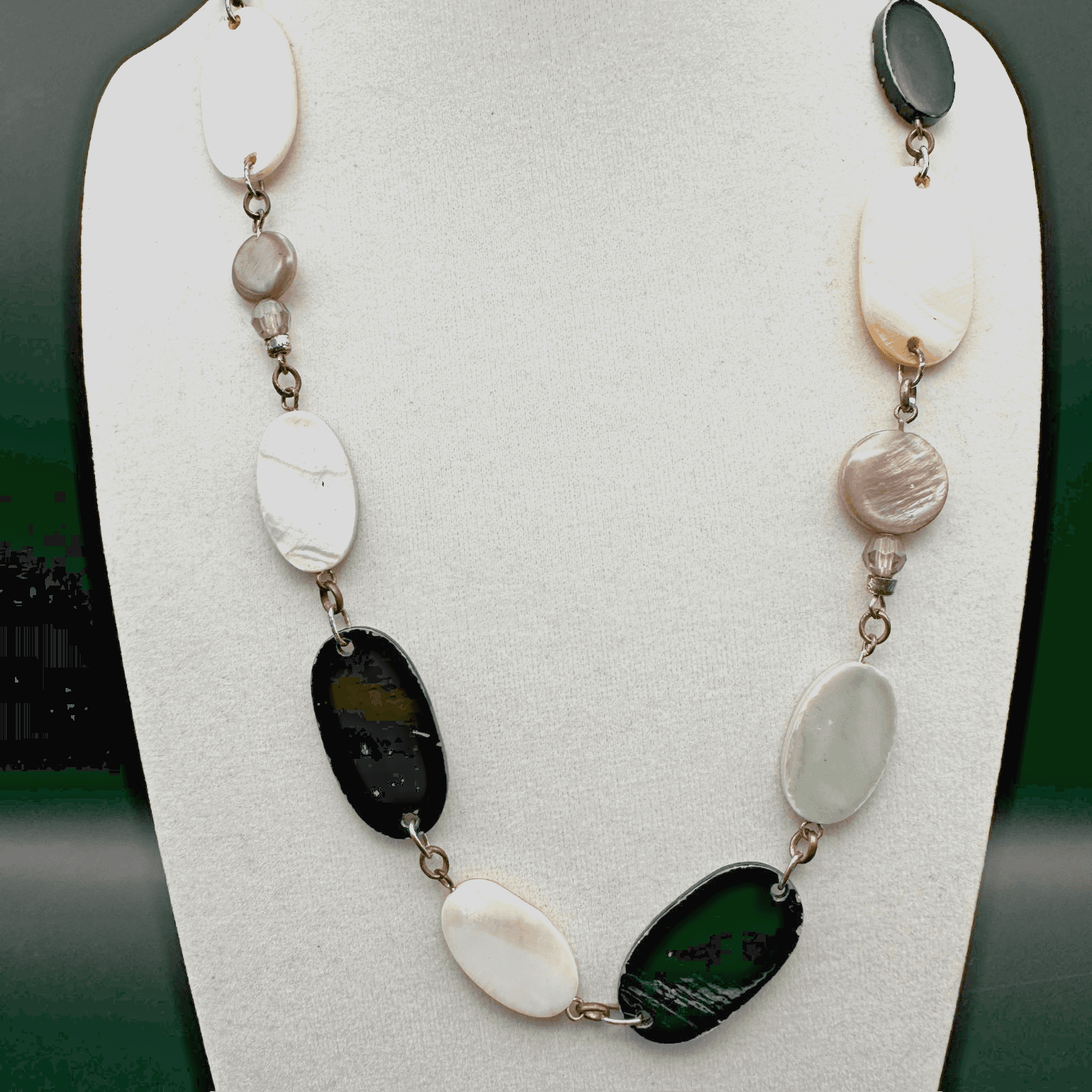 Vintage Black, White Oval Flat Necklace bead single strand statement Jewelry - Image 1