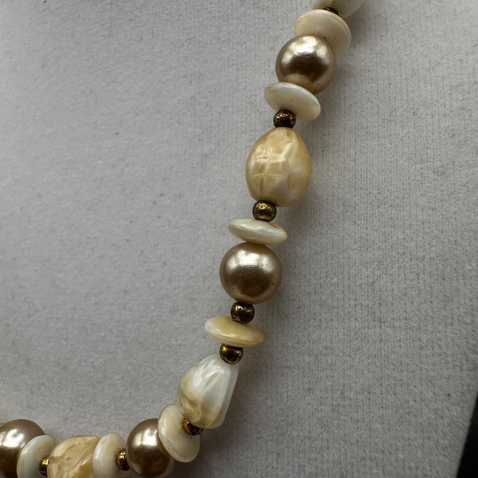 Vintage Ivory & Gold Toned Graduated Faux Pearl Statement Necklace 80s Jewelry - Thumbnail 5