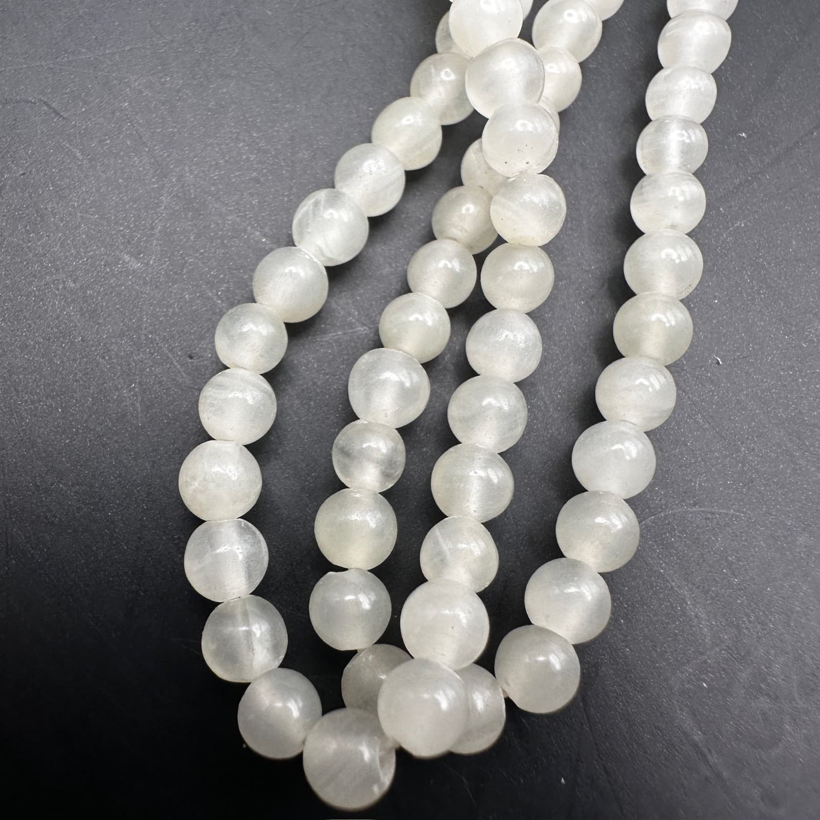 Vintage Classic Cream Strand Bead Necklace Elegant Statement 80s Jewelry - Thumbnail 5