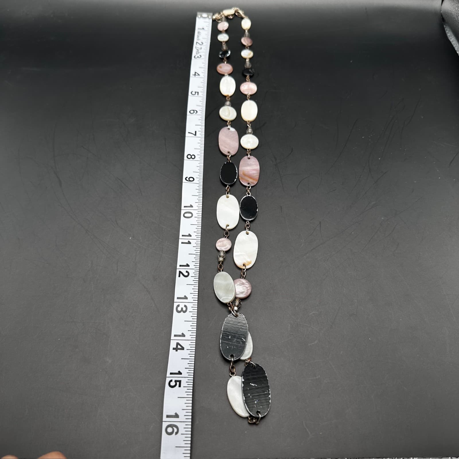 Vintage Black, White Oval Flat Necklace bead single strand statement Jewelry - Thumbnail 8