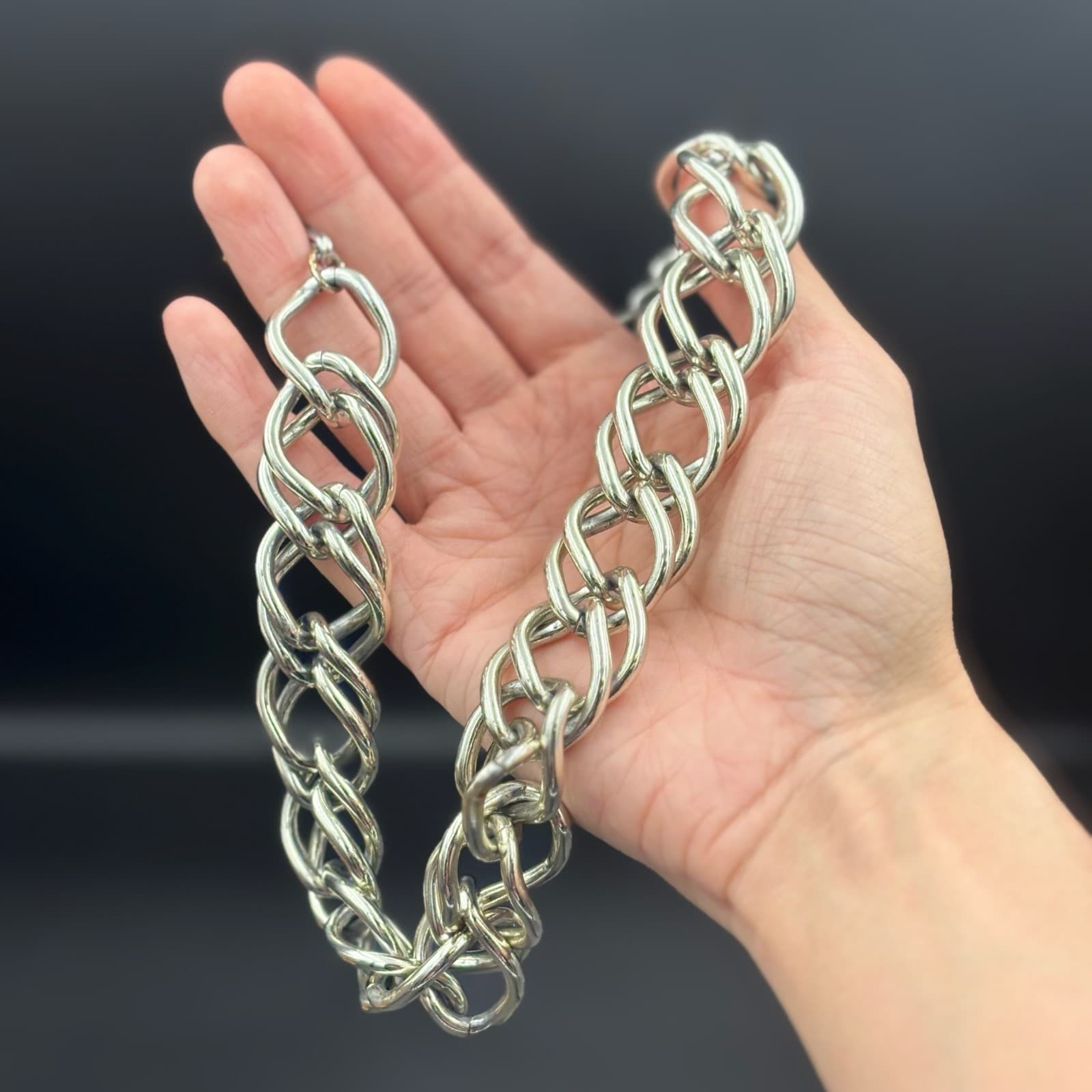 Vintage Silver-Tone Punk Edge Fashion Classic Retro Curb Link Chain Necklace - Image 1