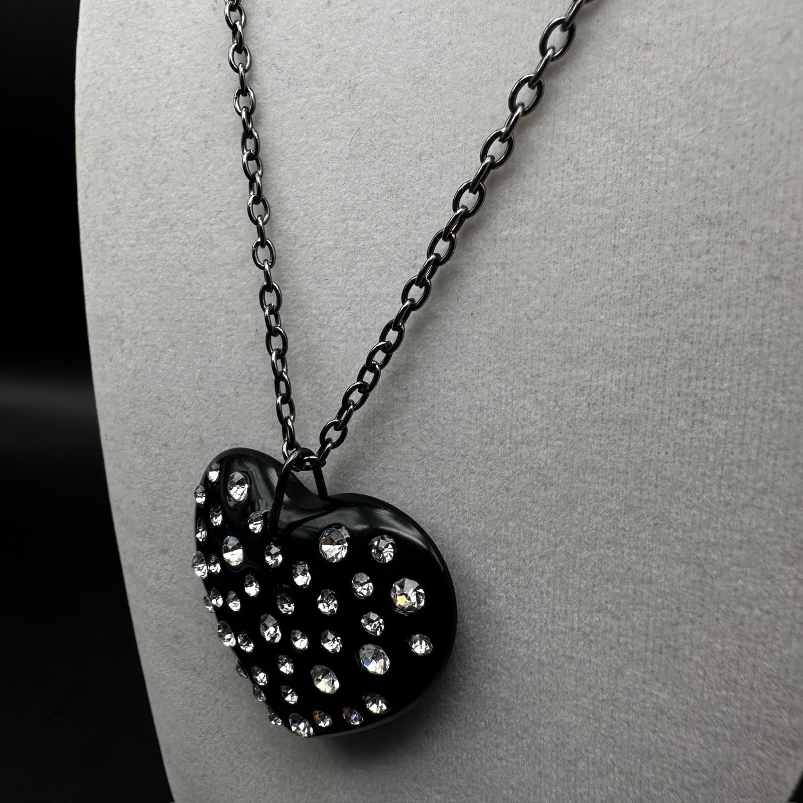 Vintage 90s Black Heart Rhinestone Pendant Necklace Gunmetal Women's Jewelry - Thumbnail 6