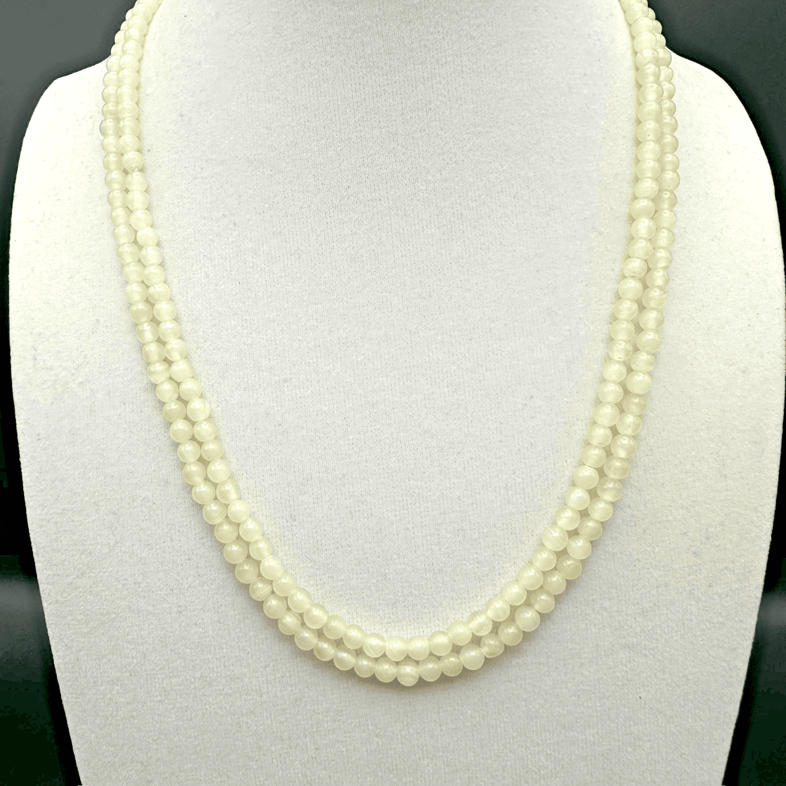 Vintage Classic Cream Strand Bead Necklace Elegant Statement 80s Jewelry - Image 1
