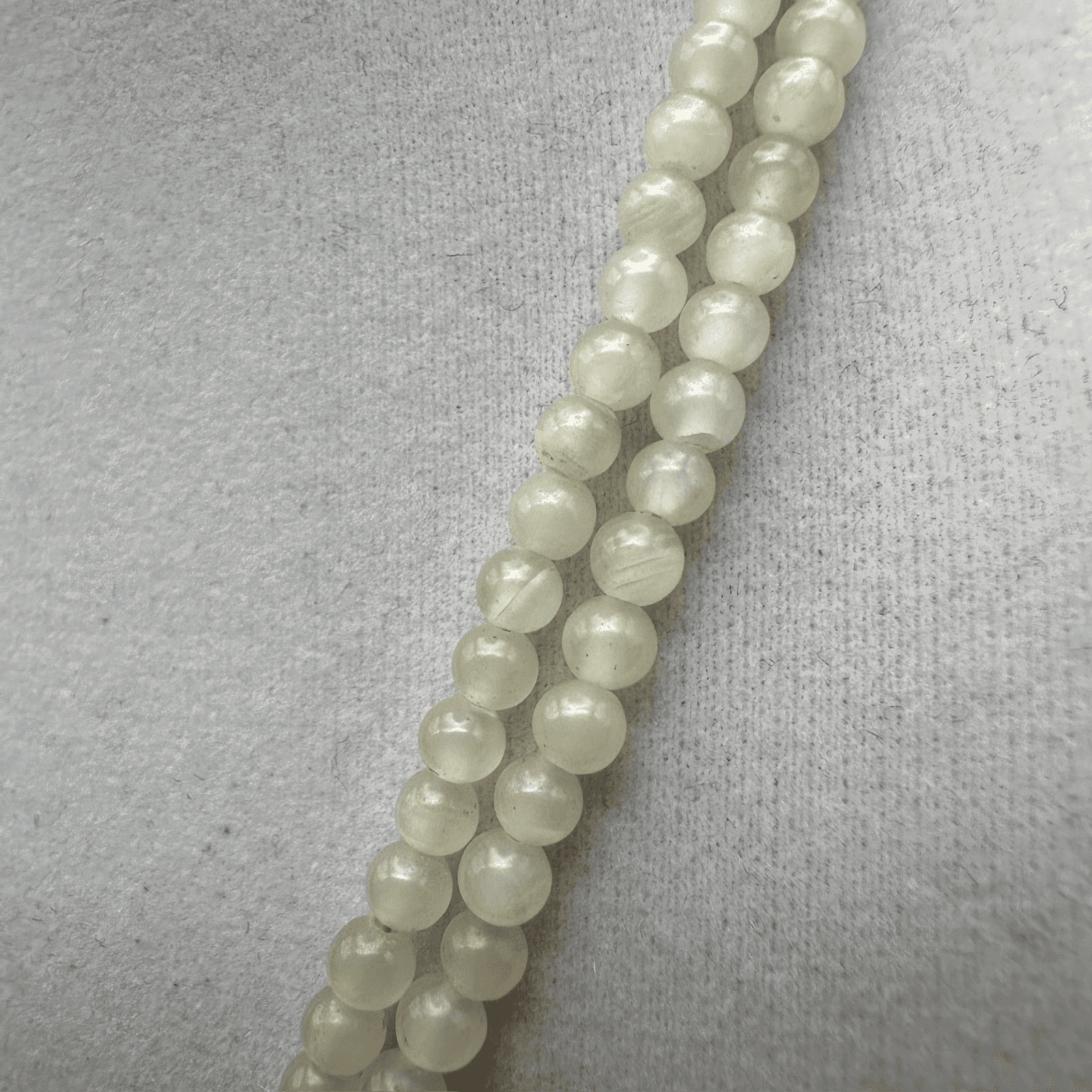 Vintage Classic Cream Strand Bead Necklace Elegant Statement 80s Jewelry - Thumbnail 3