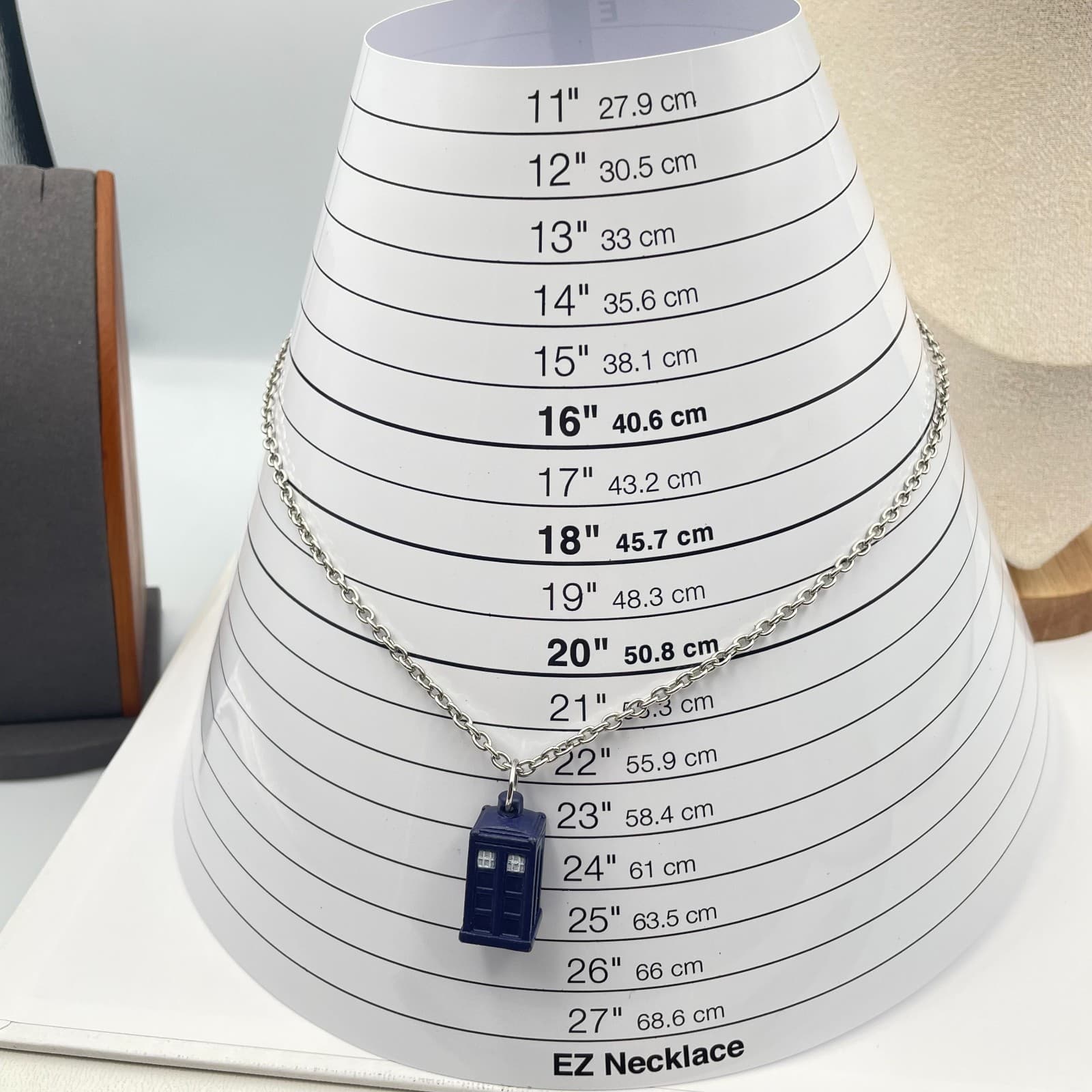 Vintage 90s Doctor Who TARDIS Police Box Pendant Necklace Blue Silver Tone Chain - Thumbnail 7