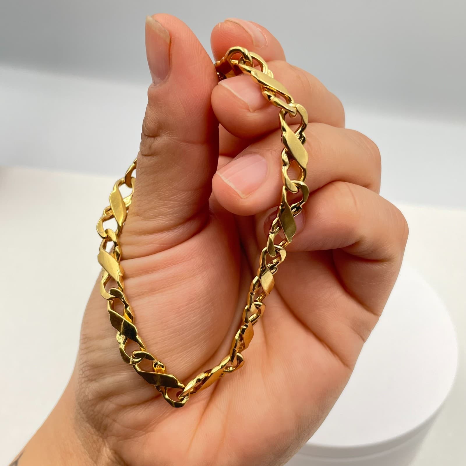 Vintage 90s Gold Tone Infinity Link Chain Bracelet Statement Women's Jewelry - Thumbnail 5