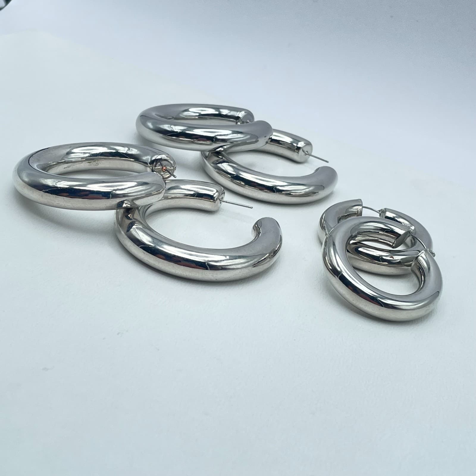 Vintage 90s Silver Tone Chunky Hoop Bold Earrings Women's Classic Jewelry - Thumbnail 10
