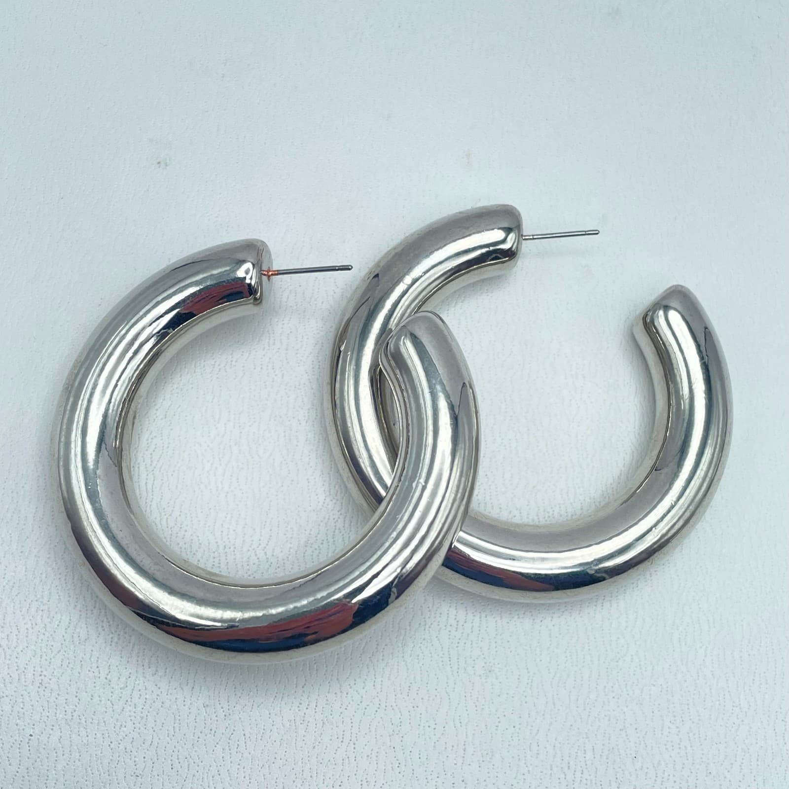 Vintage 90s Silver Tone Chunky Hoop Bold Earrings Women's Classic Jewelry - Thumbnail 4