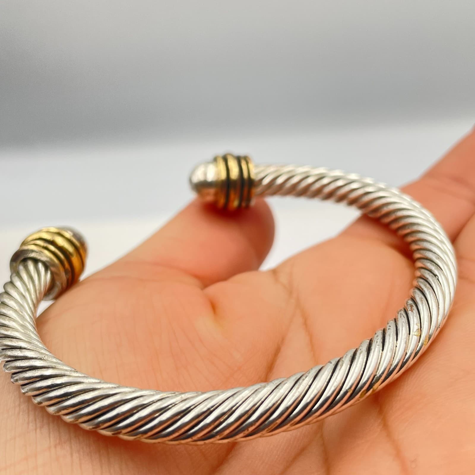 Vintage 90s Silver/Gold Tone Twisted Cable Hand Bracelet Women's Classic Jewelry - Thumbnail 6