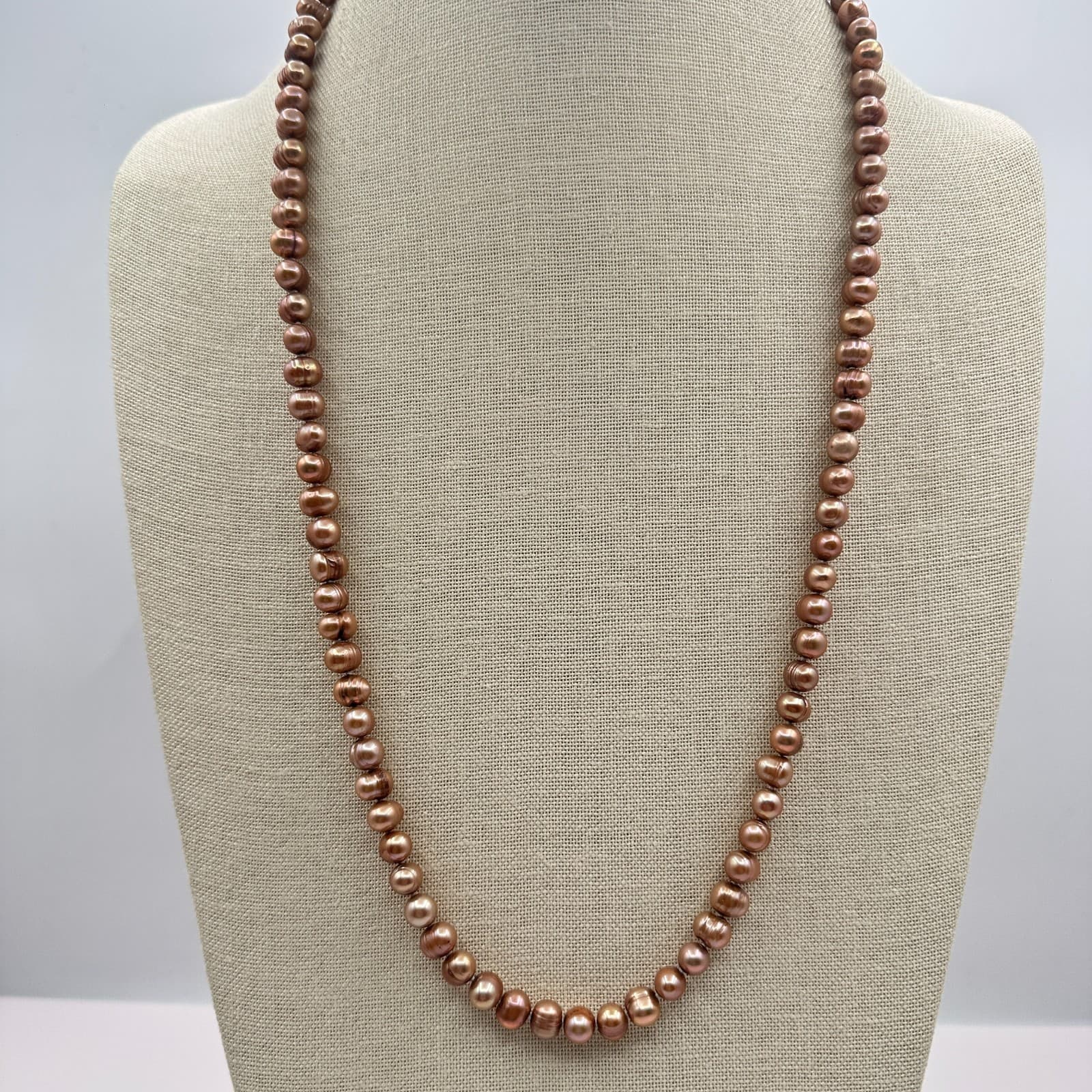 Vintage 80s Rose Gold Tone Pearl Necklace Elegant Hand Strung Beads Jewelry - Thumbnail 3