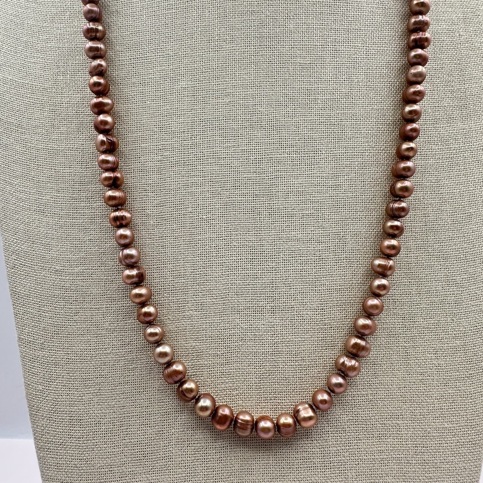 Vintage 80s Rose Gold Tone Pearl Necklace Elegant Hand Strung Beads Jewelry - Thumbnail 2
