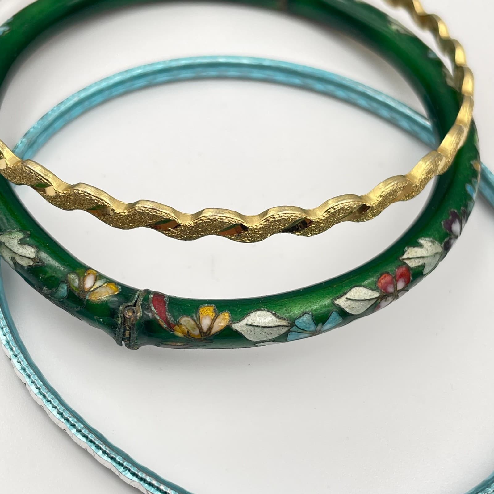 Vintage 80s 90s Gold/Silver Tone Floral Enamel Bracelet Set Boho Women's Jewelry - Thumbnail 4