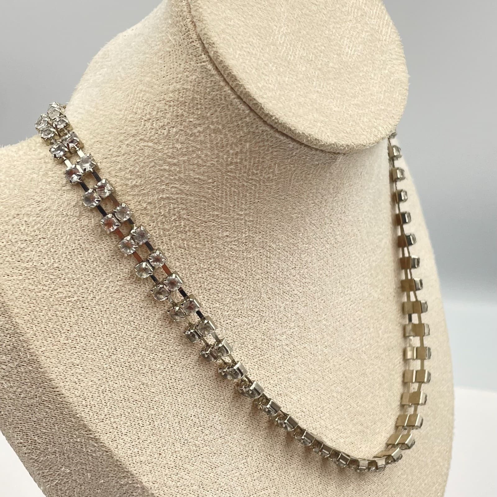 Vintage 90s SilverTone Clear Glass Double Row Rhinestone Choker Necklace Jewelry - Thumbnail 3