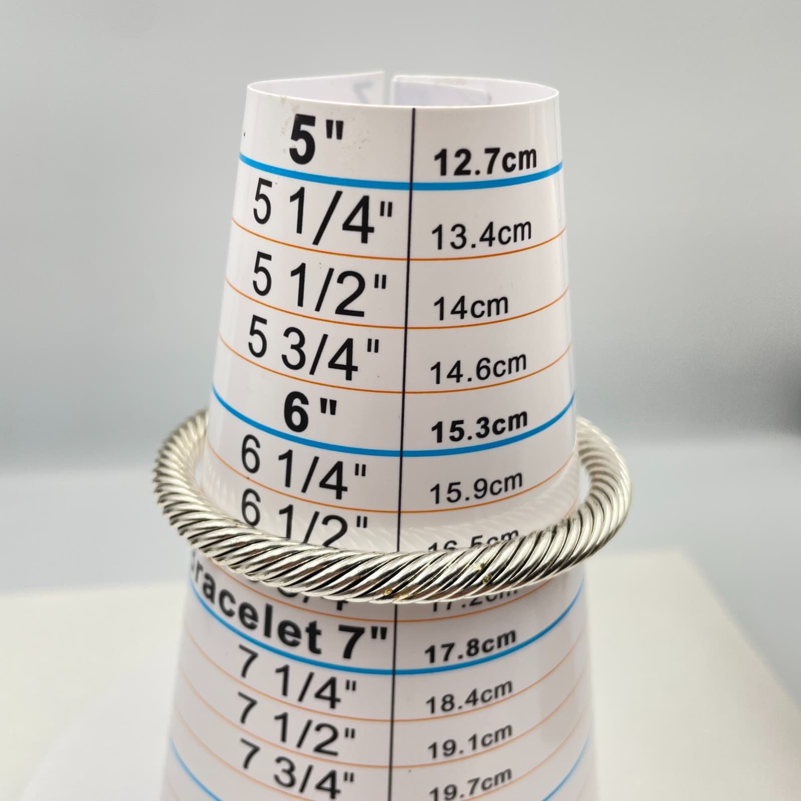 Vintage 90s Silver/Gold Tone Twisted Cable Hand Bracelet Women's Classic Jewelry - Thumbnail 7