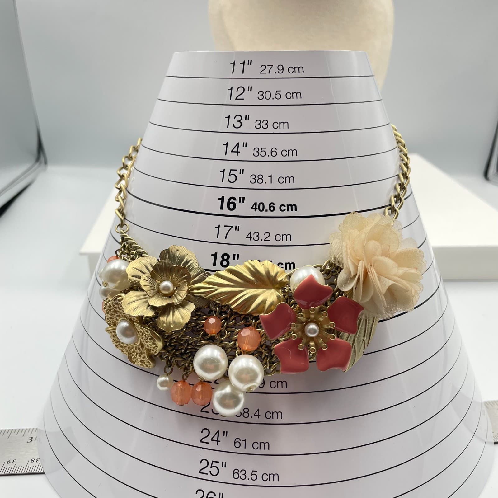 Vintage 90s Robert Rose Floral Bib Necklace Gold Tone Glass Pearl Coral Pink - Thumbnail 11