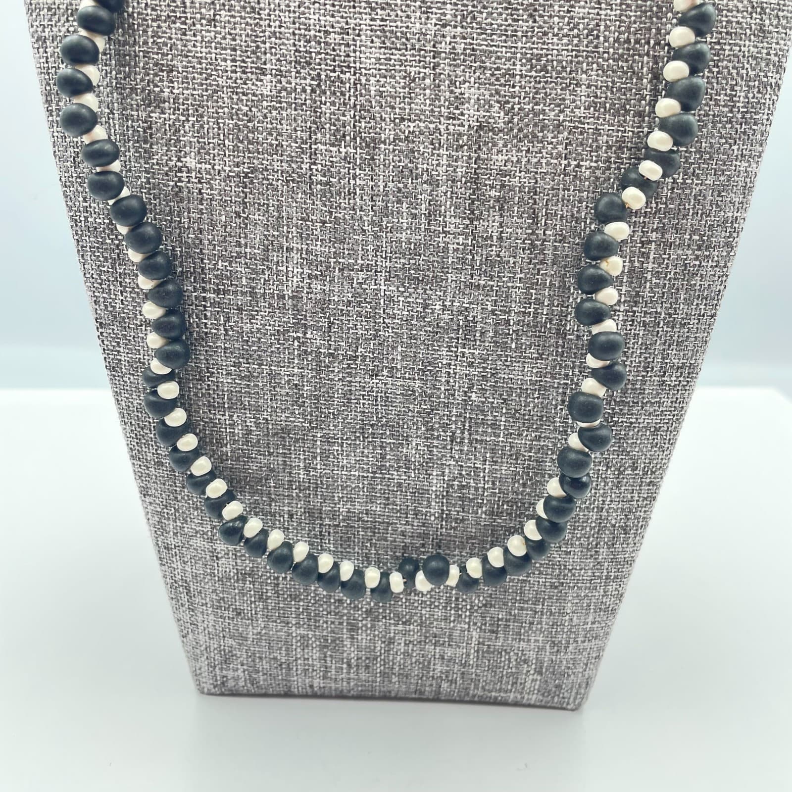 Vintage 90s Y2K Black White Matte Bead Necklace Boho Women's Classic Jewelry - Thumbnail 5