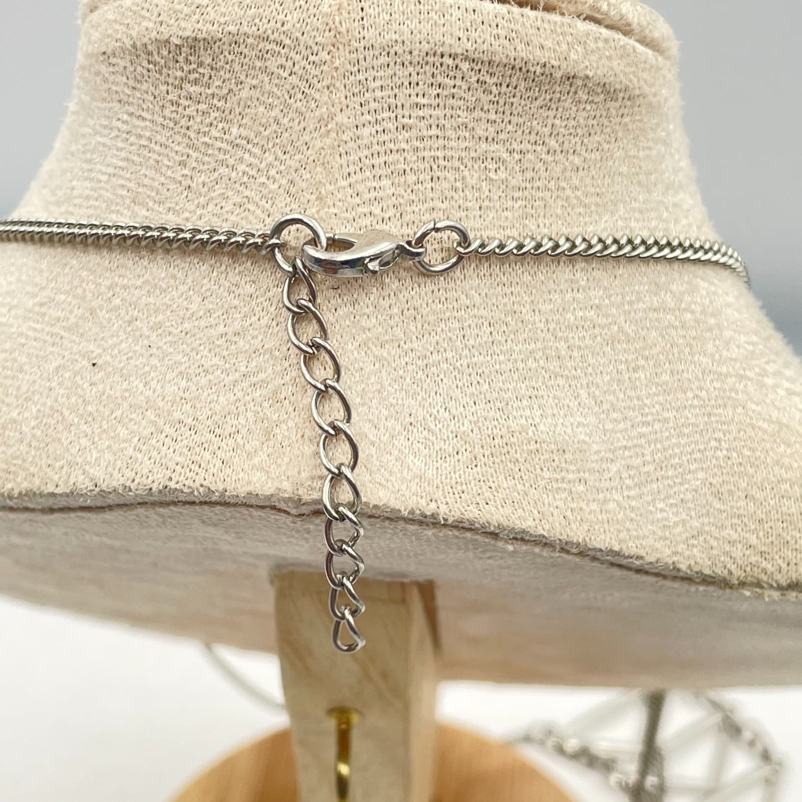 Vintage 90s Silver Tone Geometric Triple Triangle Tiered Pendant Necklace Modern - Thumbnail 6