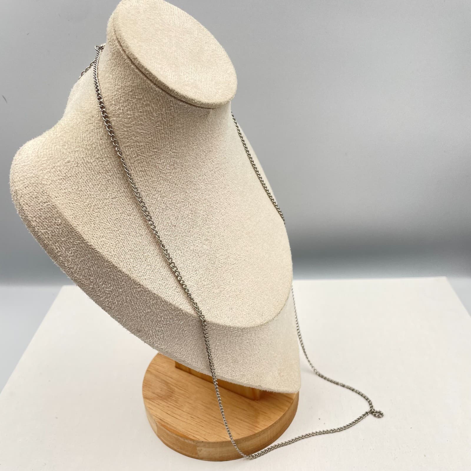 Vintage 90s Silver Tone Curb Chain Necklace & Triple Dangle Earrings Jewelry Set - Thumbnail 7