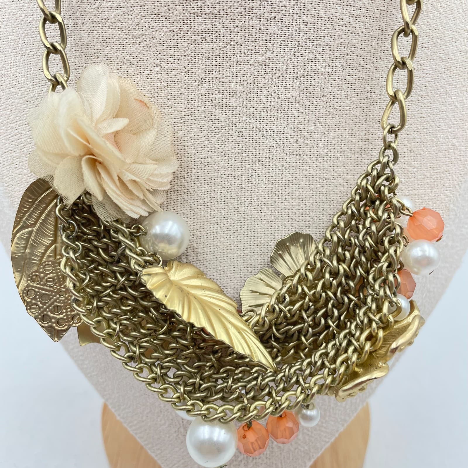 Vintage 90s Robert Rose Floral Bib Necklace Gold Tone Glass Pearl Coral Pink - Thumbnail 8