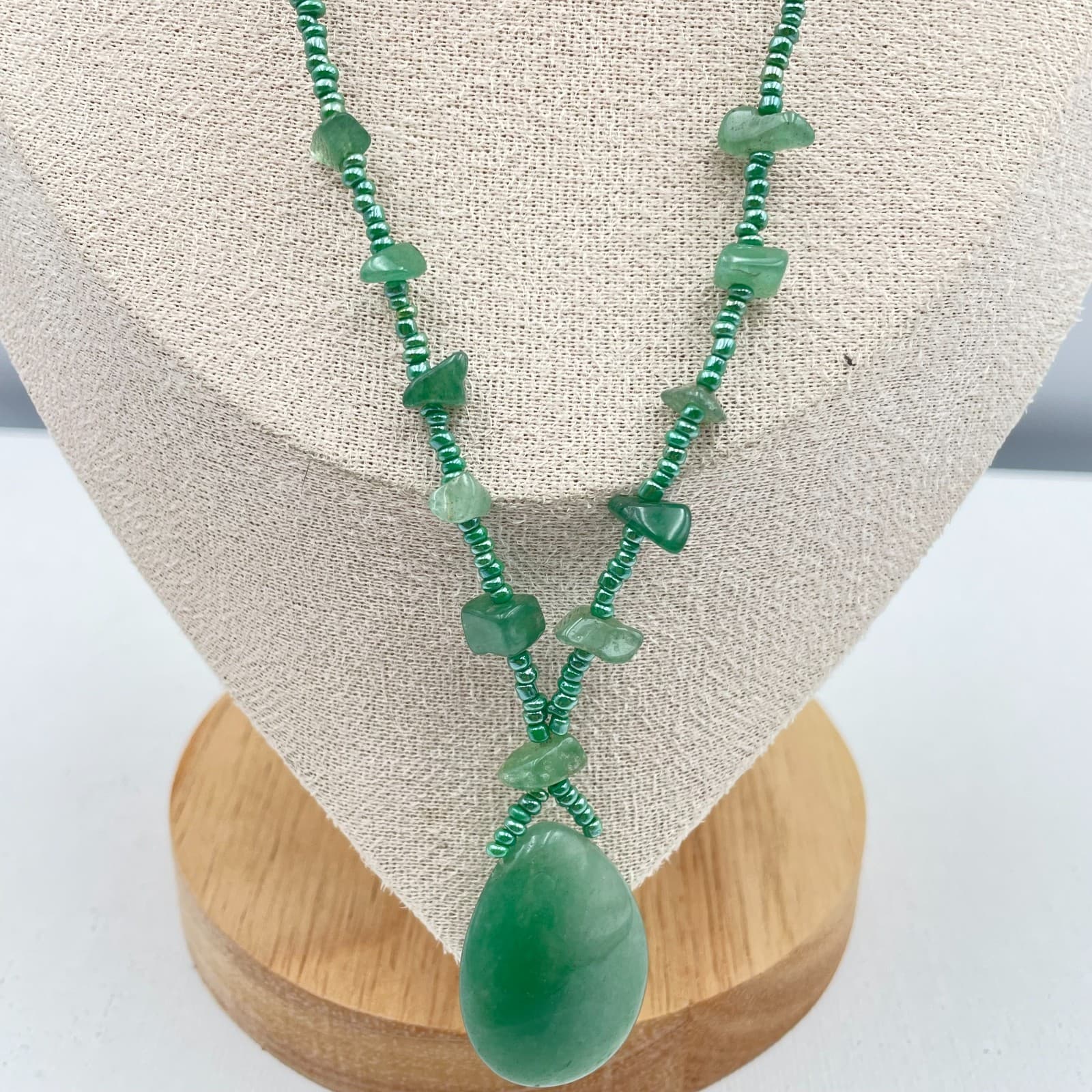 Vintage 90s Green Aventurine Glass Bead Pendant Necklace Boho Fashion Jewelry - Thumbnail 4