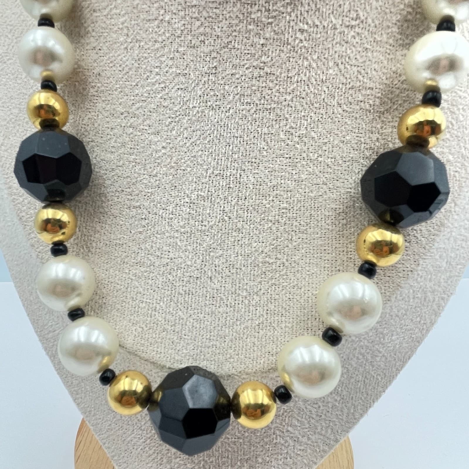 Vintage 90s Gold-Tone Faux Pearl Necklace Black Beaded Women's Classic Retro - Thumbnail 5