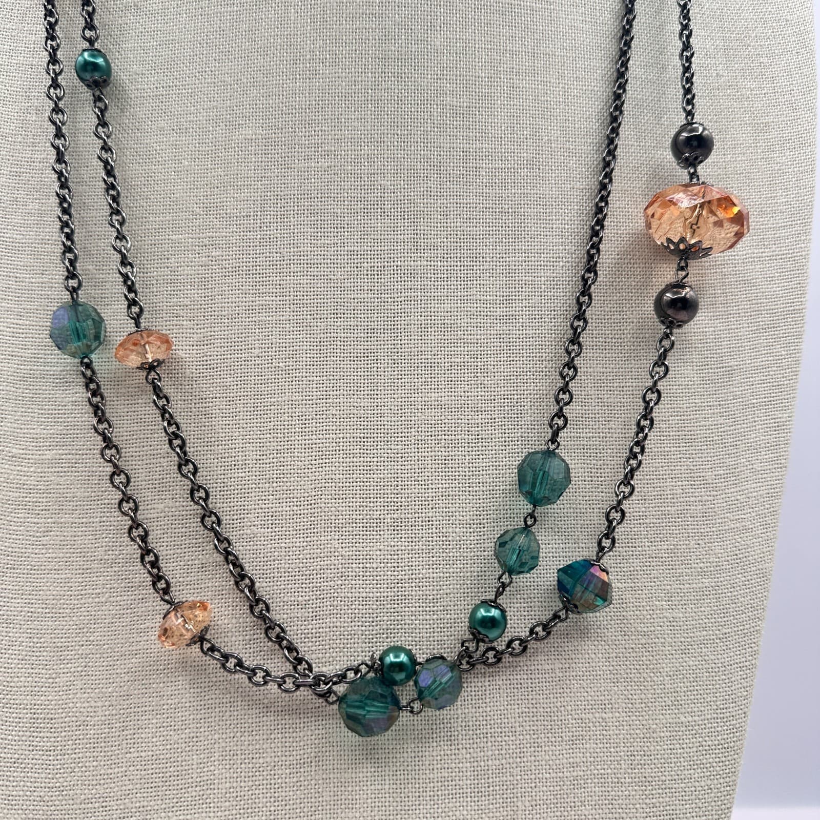 Vintage 80s Women Necklace Long Double Strand Glass Bead Gunmetal Tone Green - Thumbnail 2