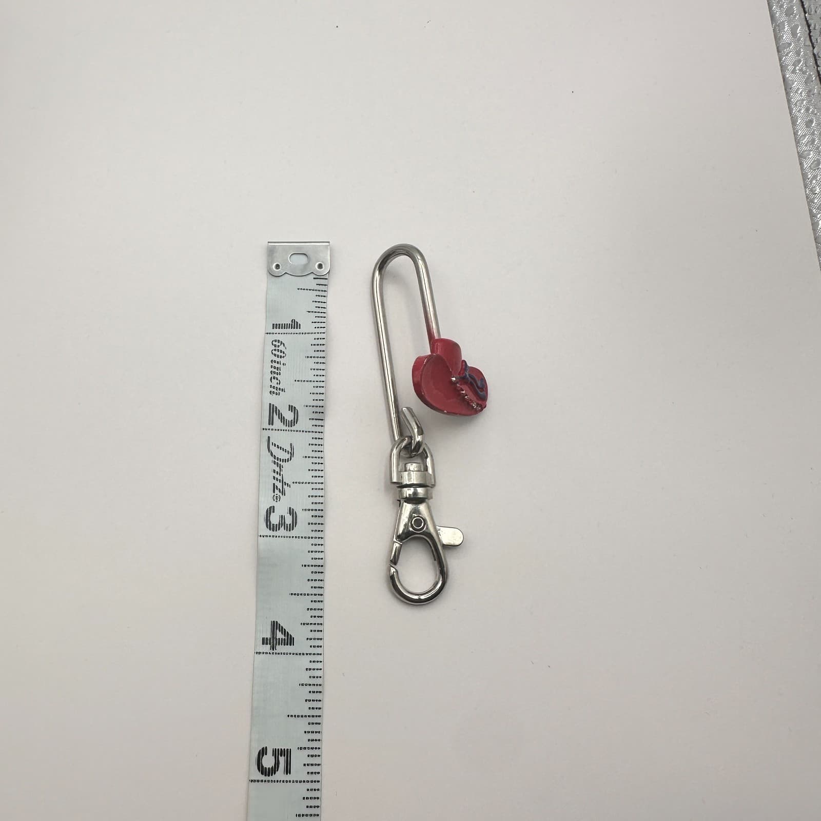 Vintage 90s Silver Tone Red Hat Society Purse Hook Key Finder Enamel Glass - Thumbnail 6