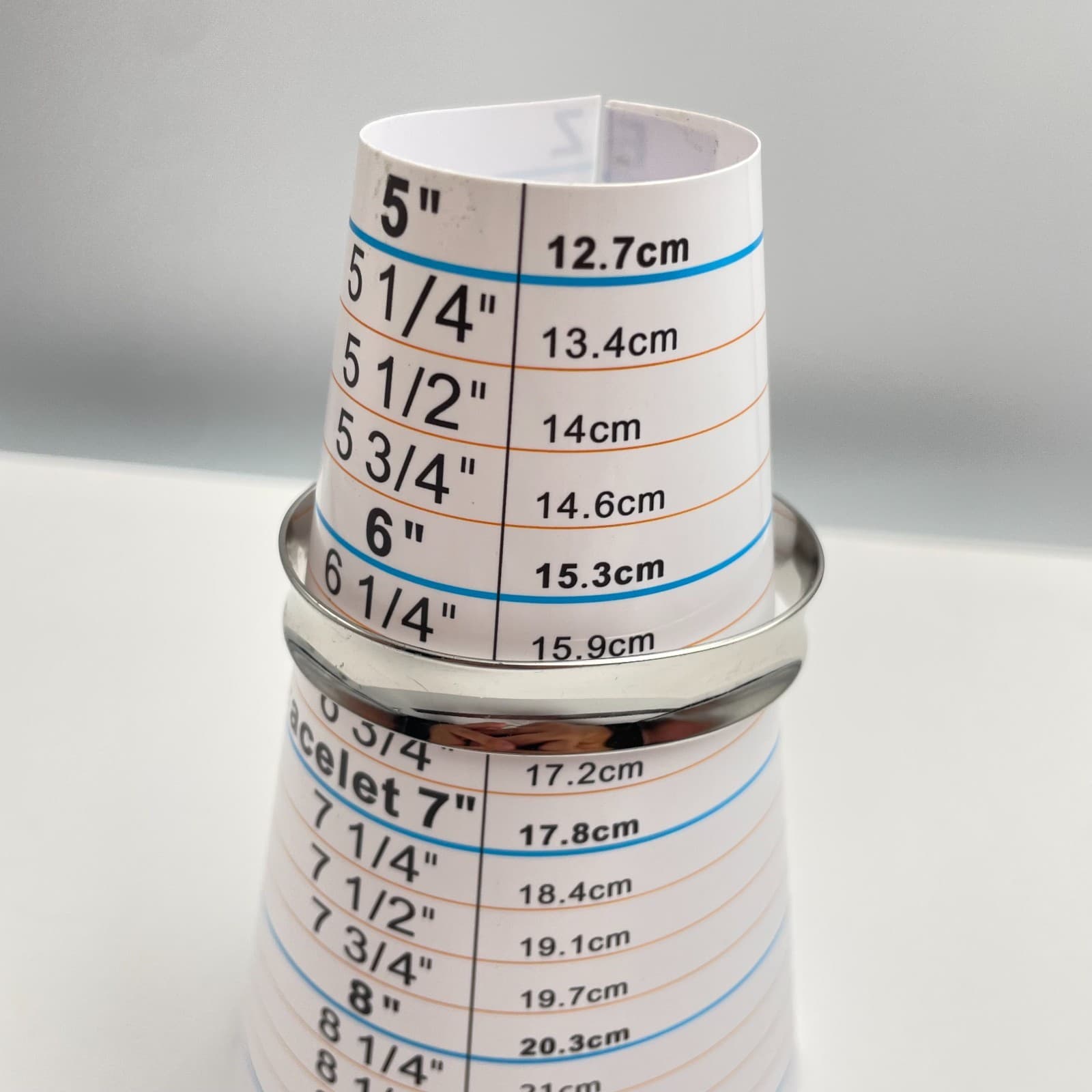 Vintage 90s Silver Tone Minimalist Concave Cuff Bracelet Classic Fashion Jewelry - Thumbnail 6