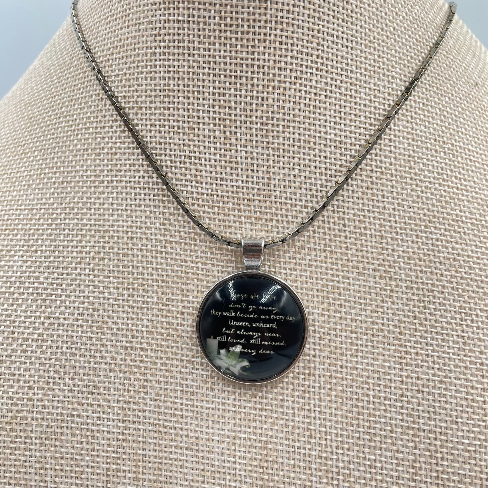 Vintage Memorial Necklace Loss of Loved One Sympathy Remembrance Pendant 24" - Image 1