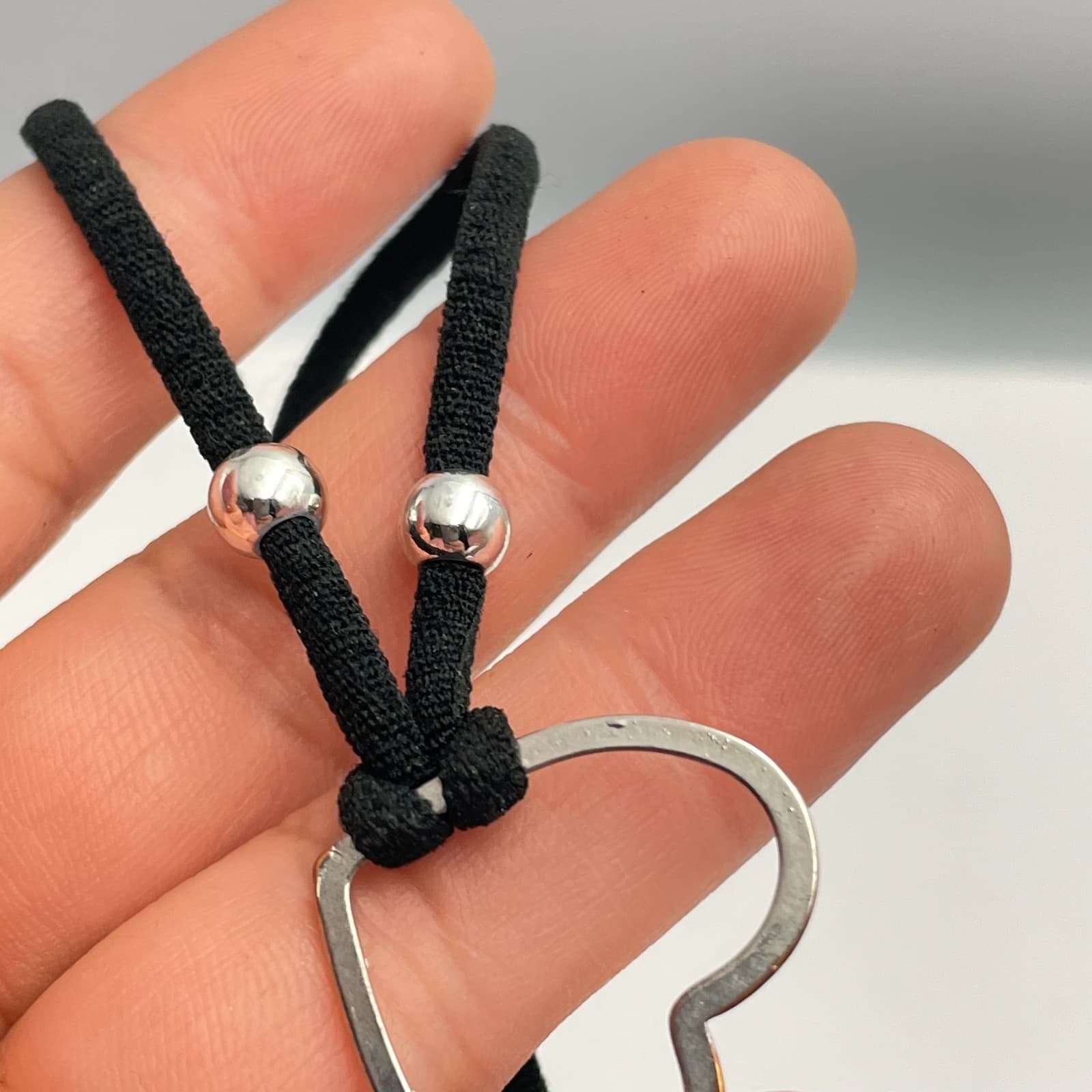 Vintage 90s Heart Charm Bracelet Black Cord Silver Tone Beads Boho Minimalist - Thumbnail 6