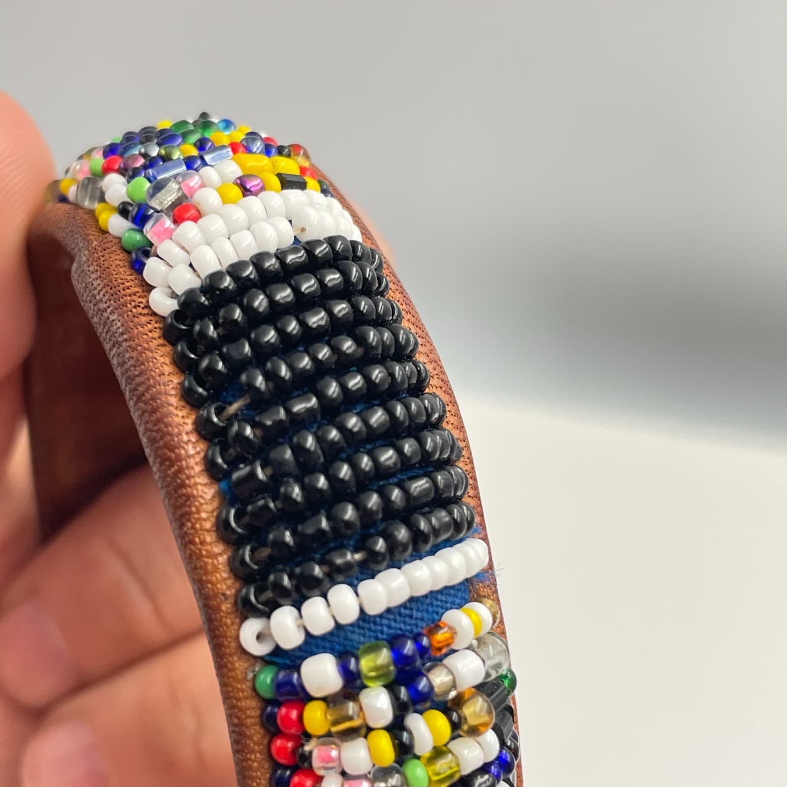 Vintage 90s Glass Bead Leather Bangle Bracelet Boho Tribal Fashion Jewelry - Thumbnail 7