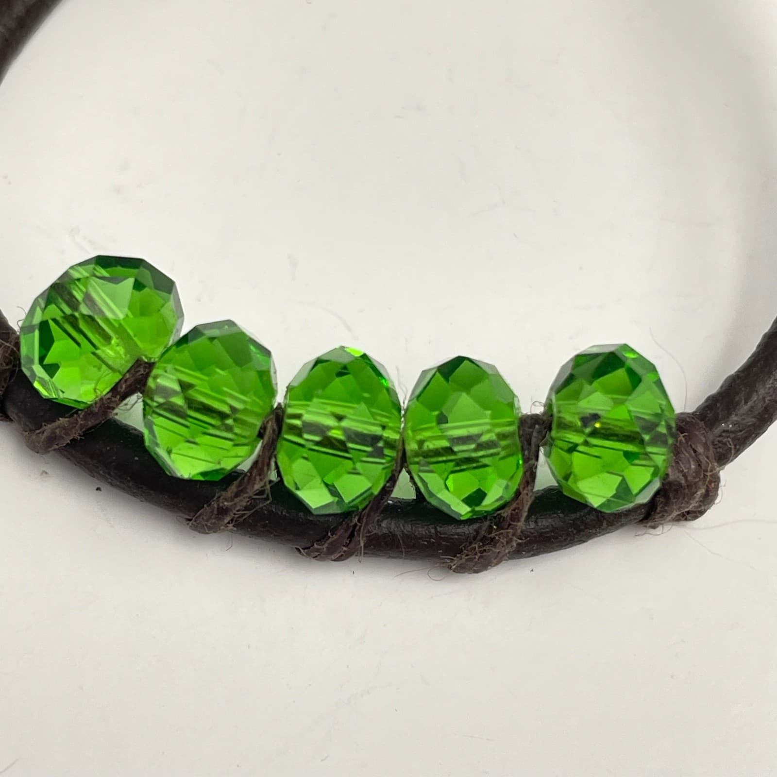 Vintage 90s Brown Leather Cord Bracelet Green Glass Beads Boho Silver Tone - Thumbnail 4