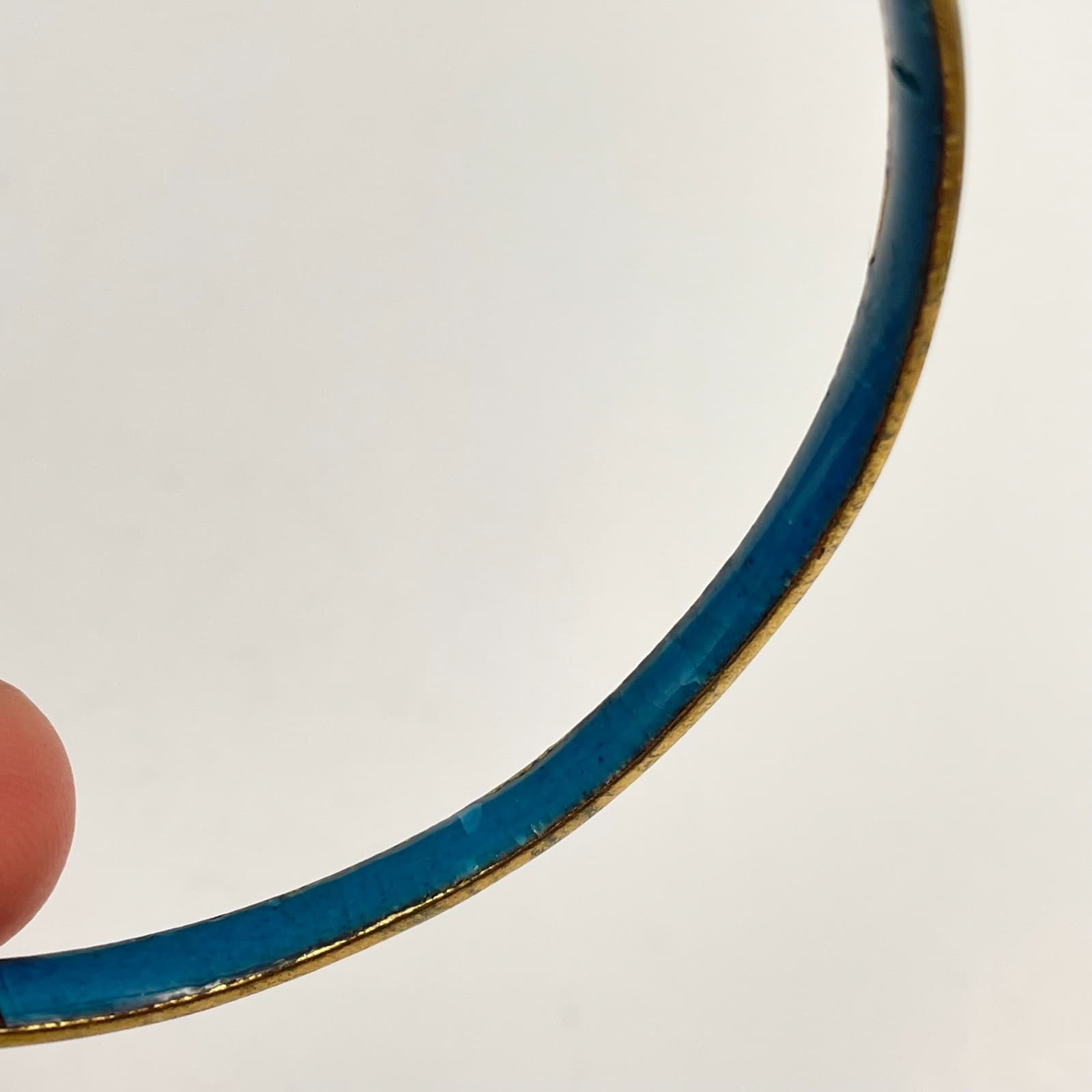 Vintage 80s Green Floral Enamel Bangle Bracelet Gold Tone Boho Fashion Jewelry - Thumbnail 4