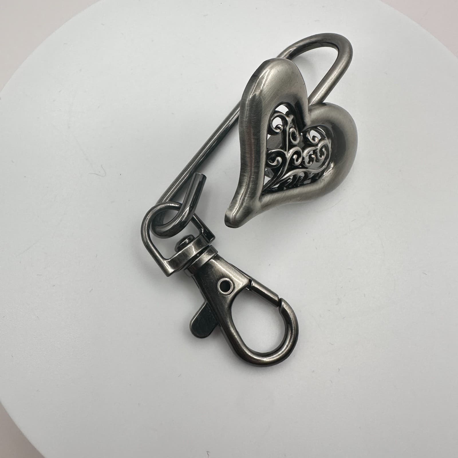 Vintage 90s Silver Tone Filigree Open Heart Key Finder Purse Hook Accessory - Thumbnail 5