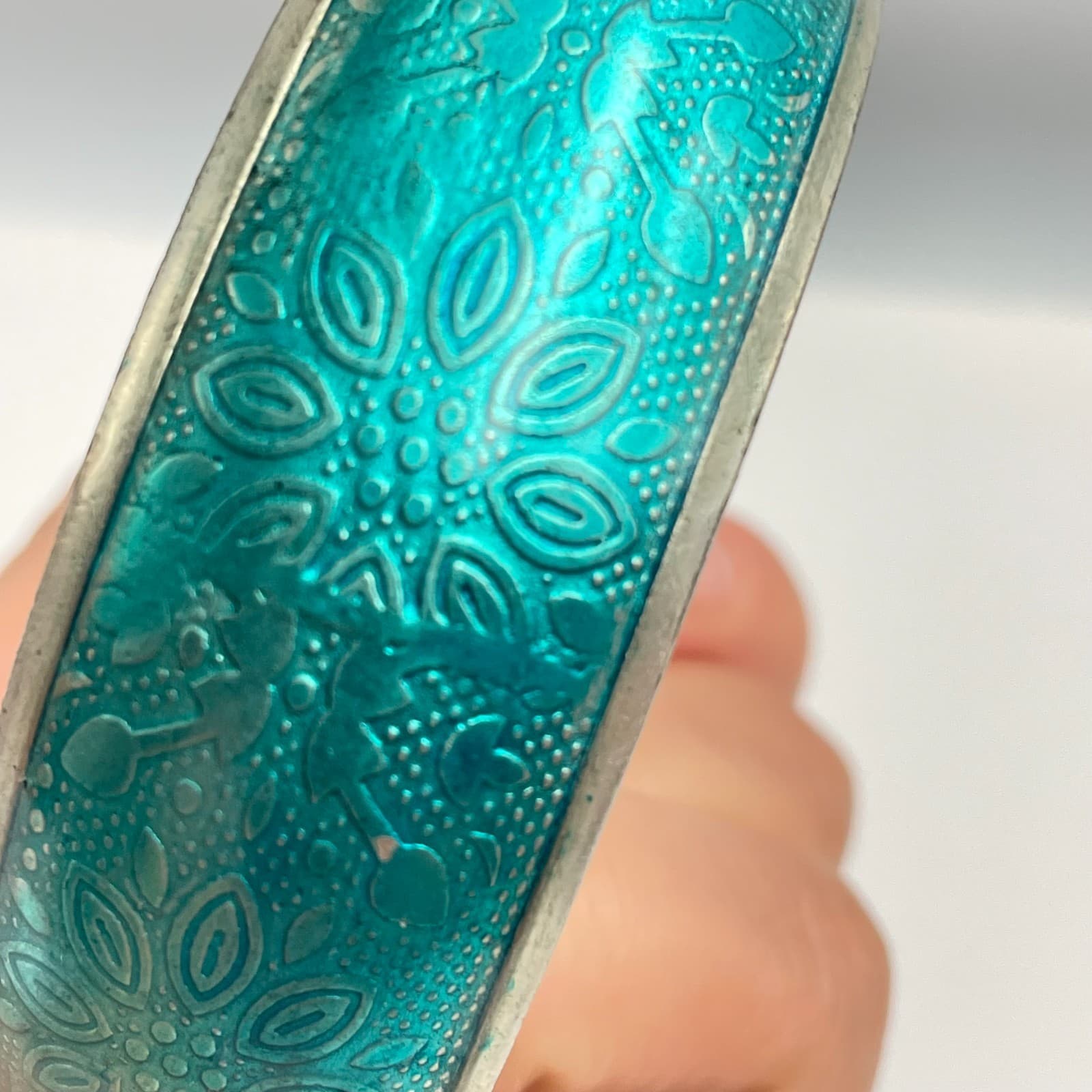 Vintage 80s Teal Enamel Floral Bangle Bracelet Silver Tone Boho Ethnic Jewelry - Thumbnail 6