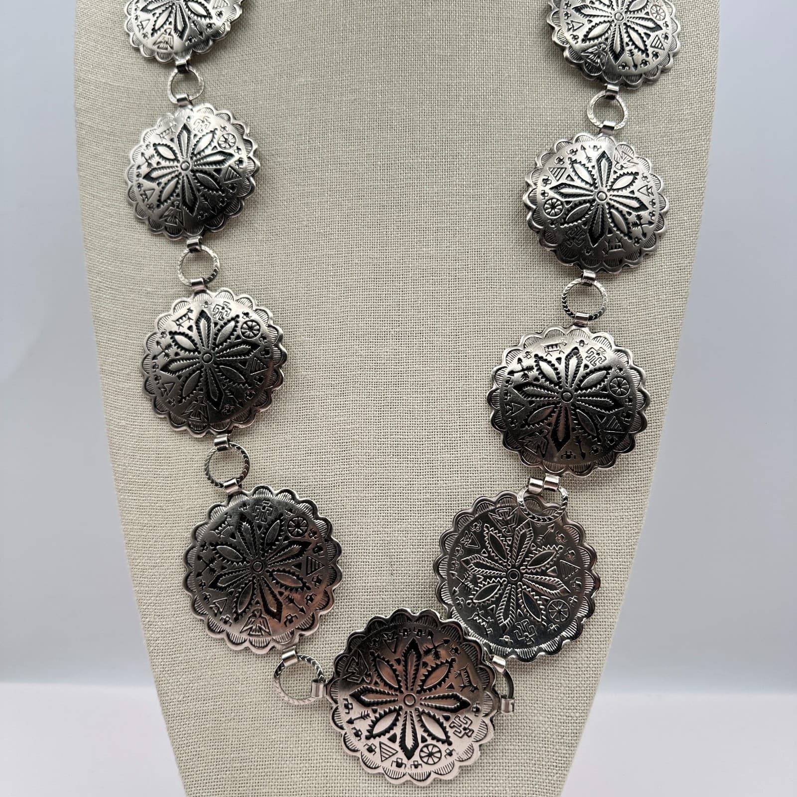 Vintage Y2K Silver Tone Concho Necklace Statement Women's Classic Jewelry - Thumbnail 2