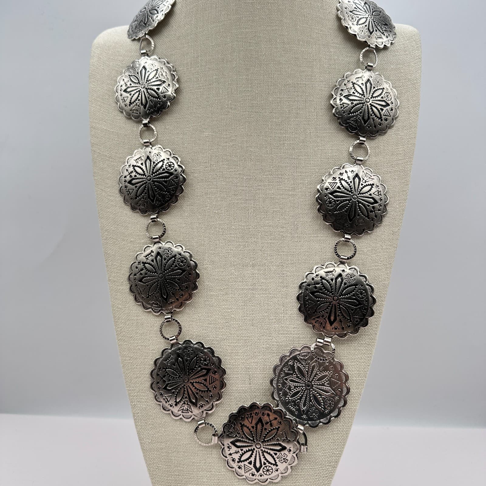 Vintage Y2K Silver Tone Concho Necklace Statement Women's Classic Jewelry - Thumbnail 3