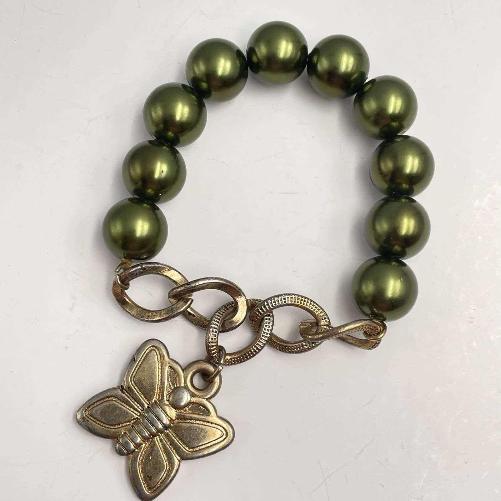 Vintage 90s Green Pearl Glass Bead Gold Tone Butterfly Charm Bracelet Fashion - Thumbnail 2