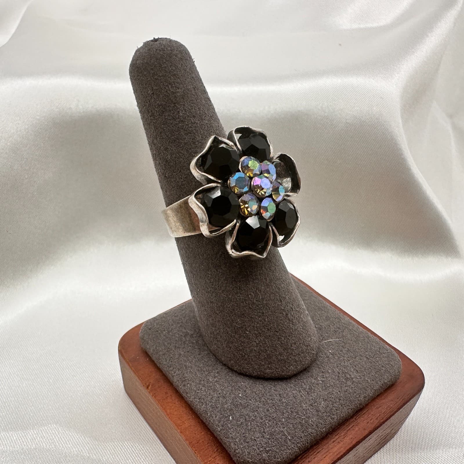 Vintage 80s Silver Tone Black Flower Ring Aurora Borealis Statement Band Jewelry - Thumbnail 4