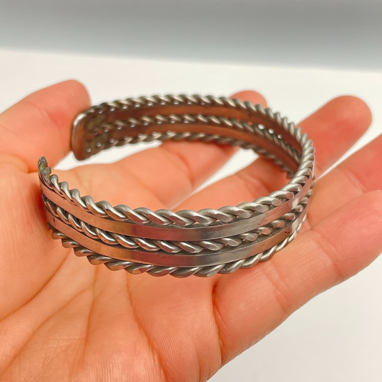 Vintage 90s Silver Tone Twisted Cable Cuff Bracelet Boho Minimalist Jewelry - Thumbnail 5