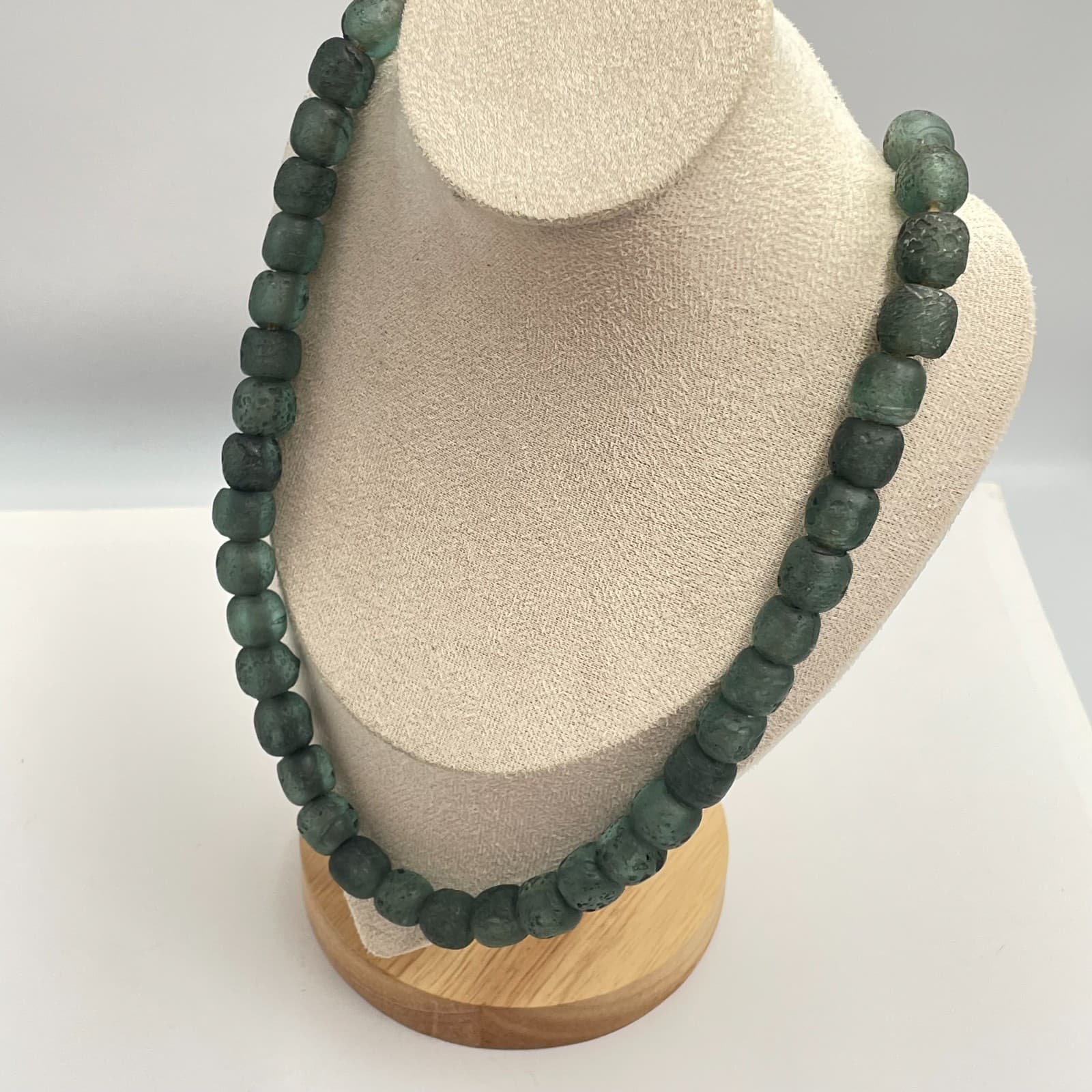 Vintage 90s Teal Green Recycled Glass Beaded Necklace Boho Women's Jewelry - Thumbnail 11