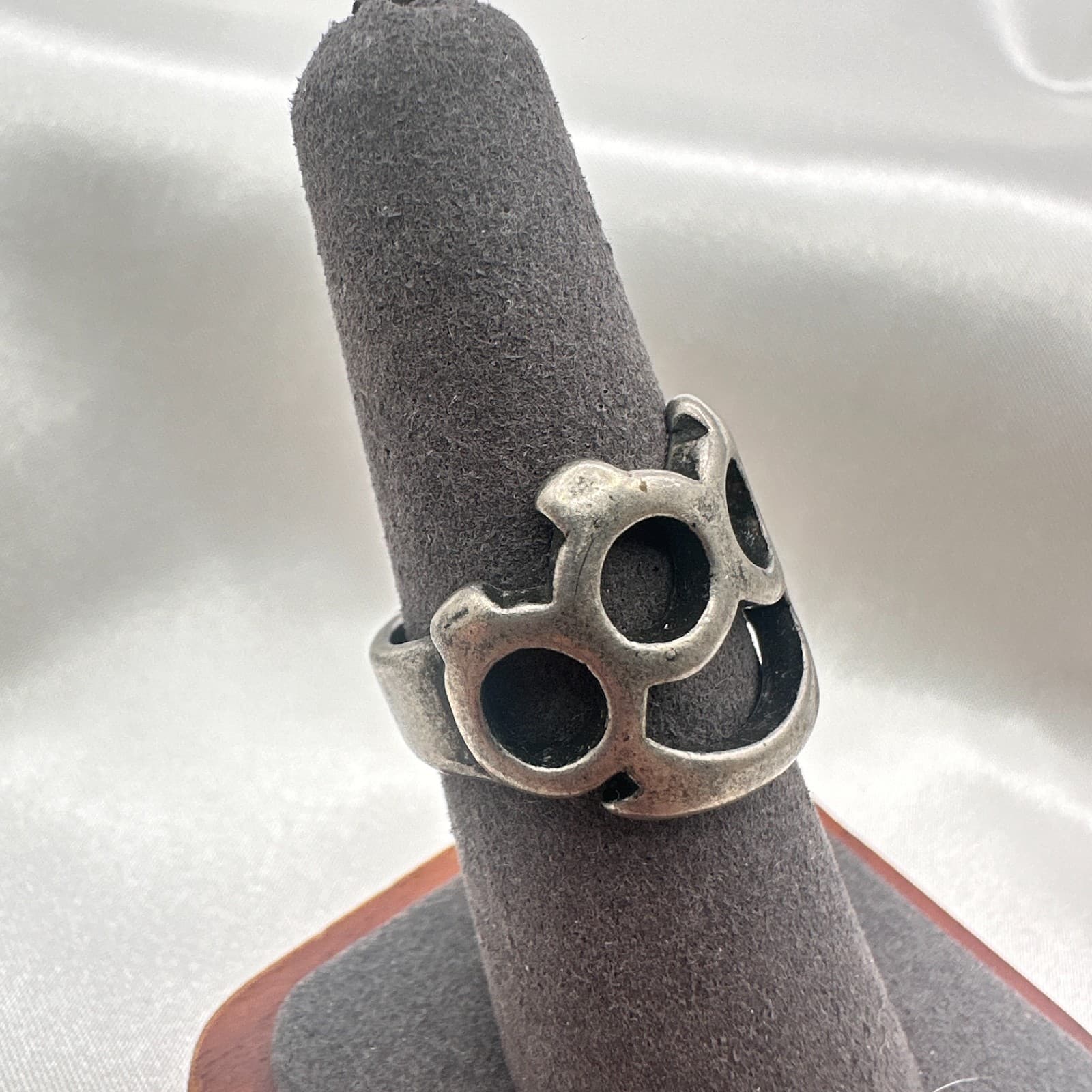 Vintage 90s Silver Tone Knuckle Duster Ring Biker Punk Statement Band Jewelry - Thumbnail 3