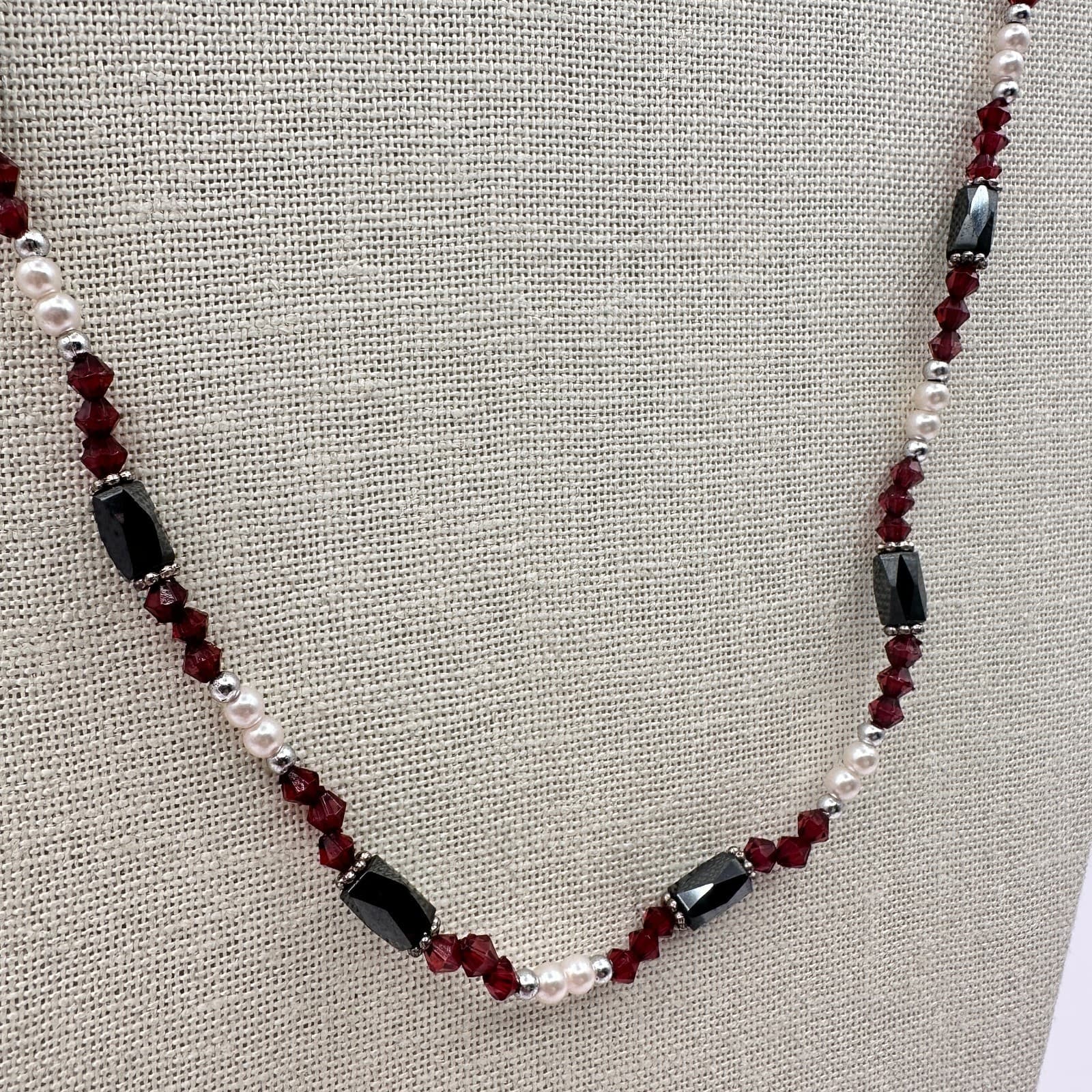 Vintage Y2K Silver Tone Faux Pearl Red Beaded Necklace Women's Classic Jewelry - Thumbnail 4