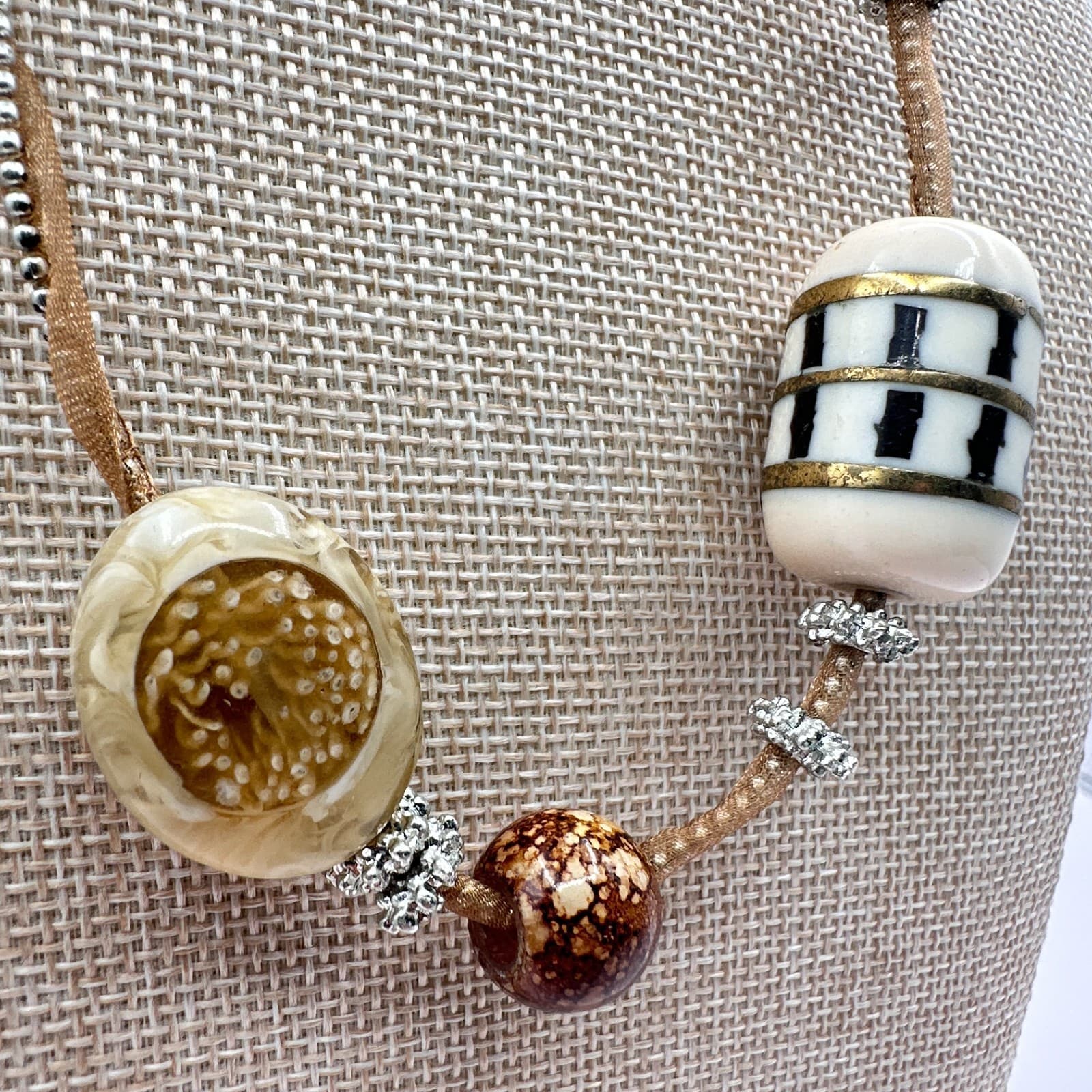 Vintage 90s Gold Tone Beaded Ribbon Choker Necklace Boho Women's Jewelry - Thumbnail 4