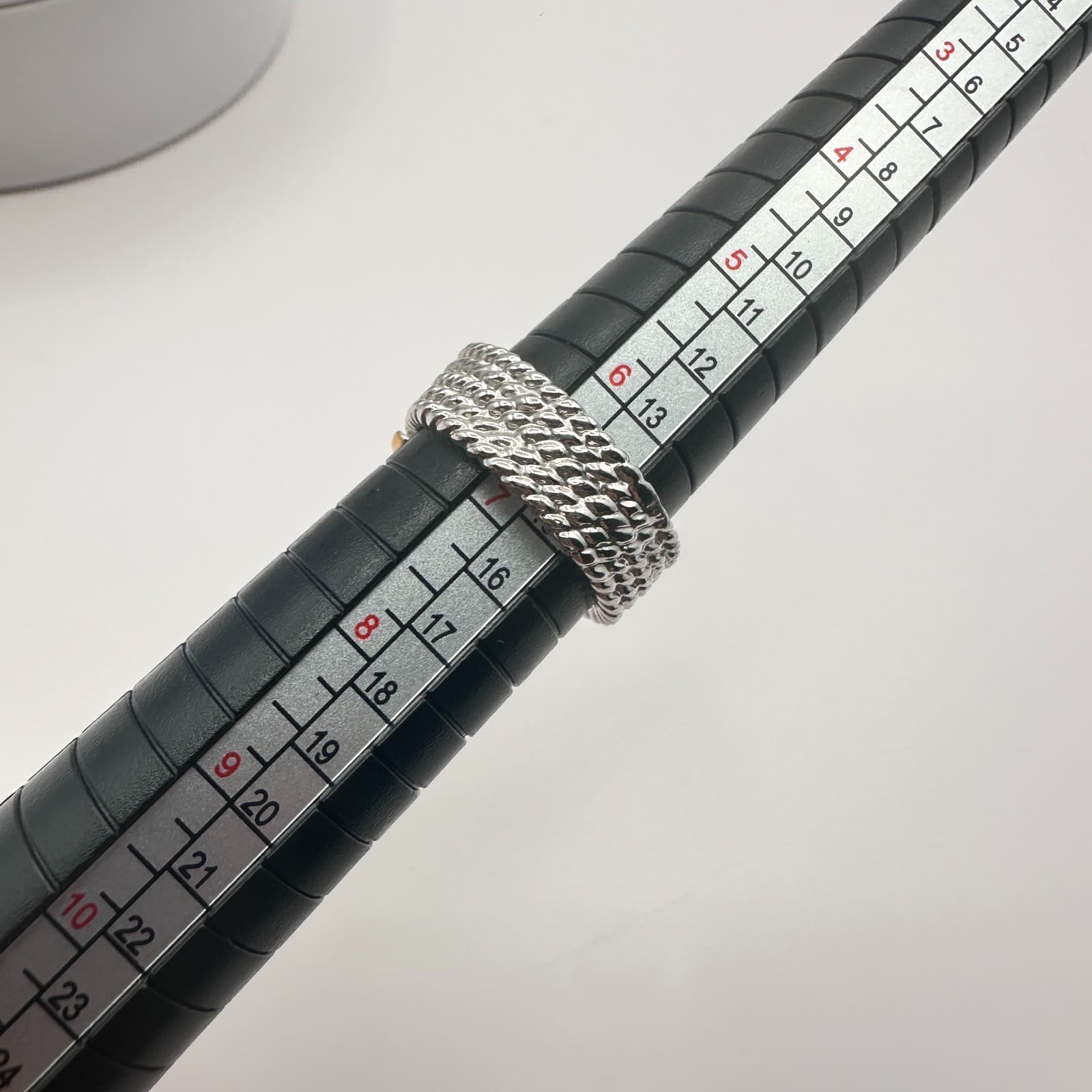 Vintage 80s Interwoven Rope Band Ring Gold Tone Accent Statement Classic Jewelry - Thumbnail 8