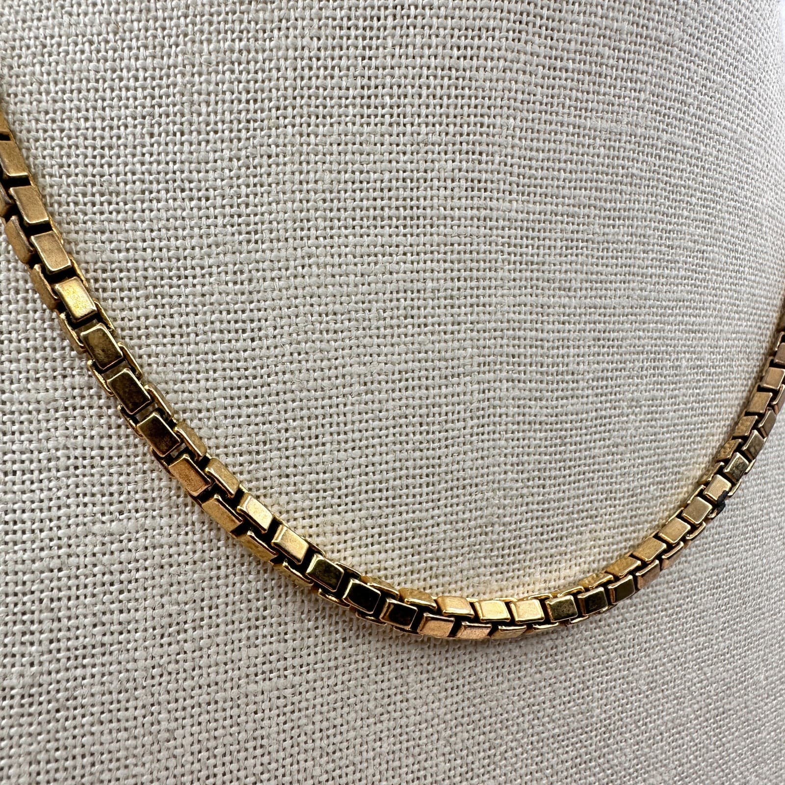 Vintage Y2K Gold Tone Box Link Chain Necklace Women's Classic Fashion Jewelry - Thumbnail 3