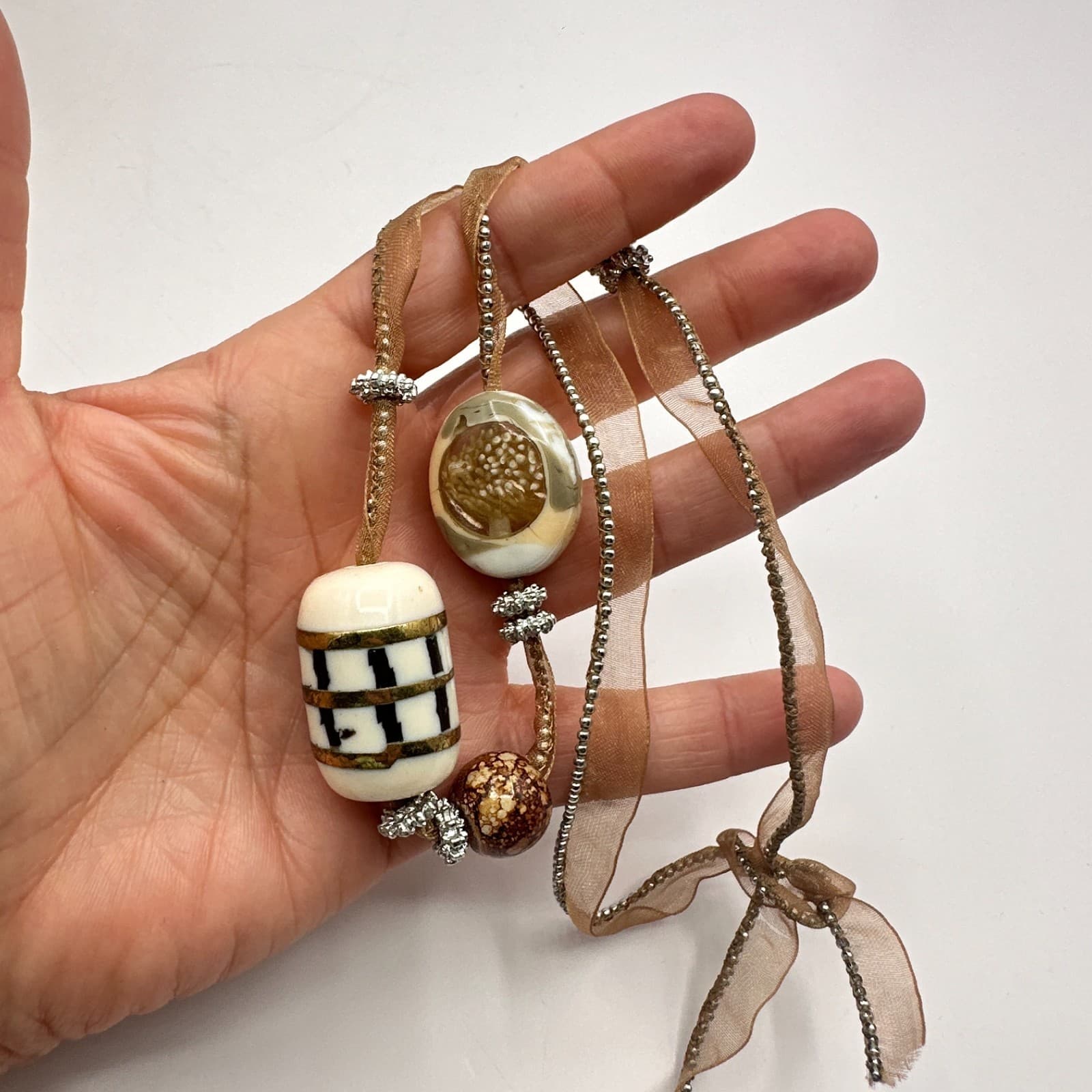 Vintage 90s Gold Tone Beaded Ribbon Choker Necklace Boho Women's Jewelry - Thumbnail 5