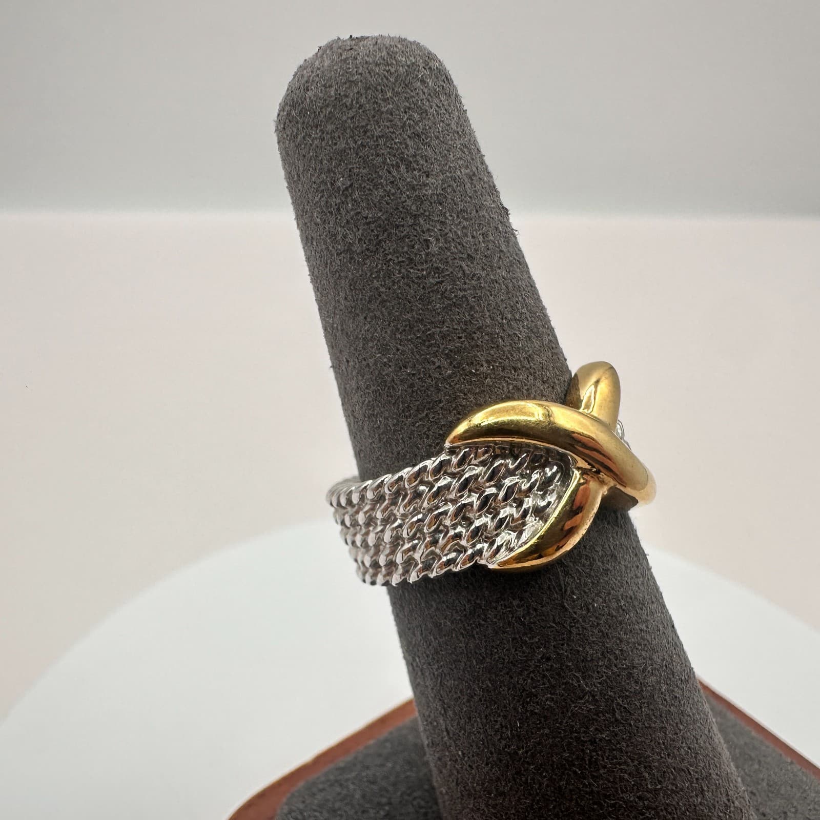 Vintage 80s Interwoven Rope Band Ring Gold Tone Accent Statement Classic Jewelry - Thumbnail 2