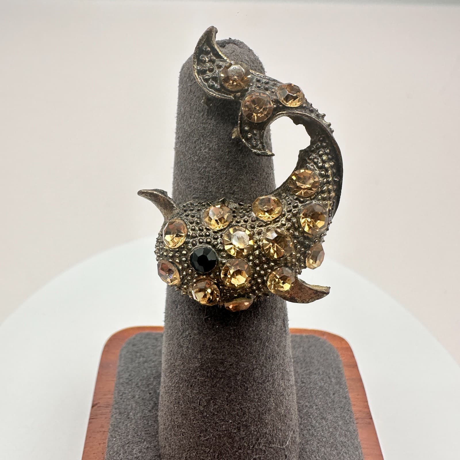 Vintage 80s Inspired Fish Ring Champagne Rhinestone Encrusted Gilde Band Jewelry - Image 1