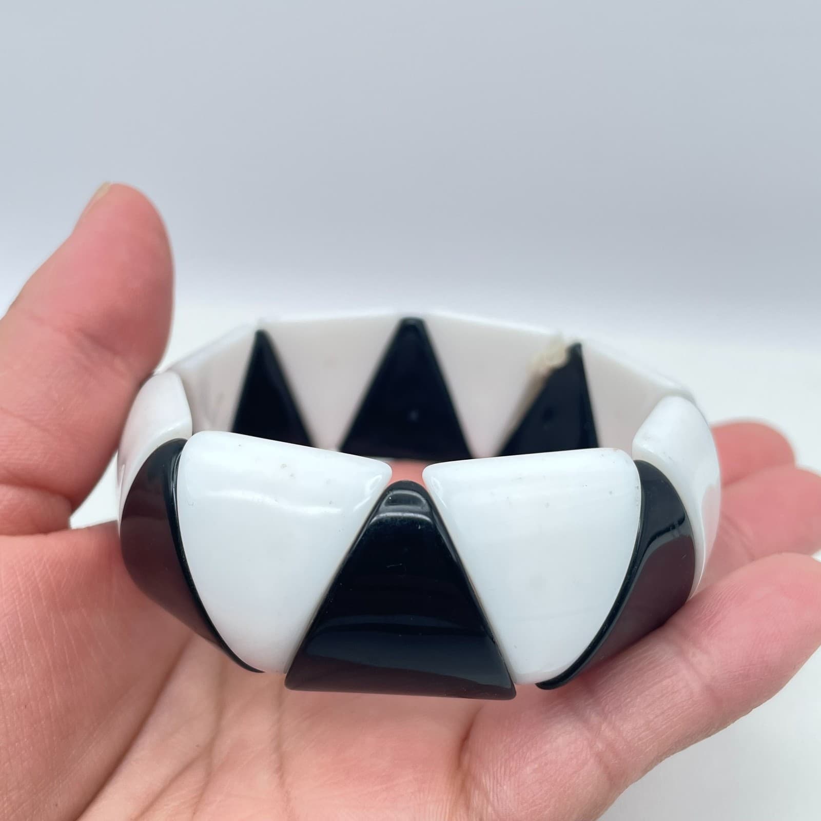 Vintage Y2K Coach Black White Geometric Enamel Bangle Mod Deco Fashion Jewelry - Thumbnail 4